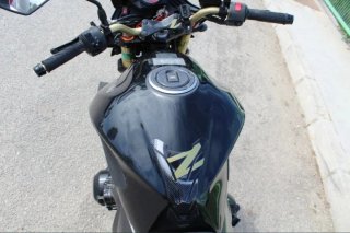 Kawasaki Z1000 Negra