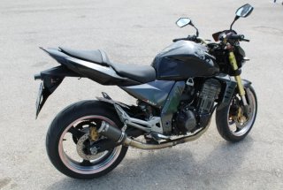 Kawasaki Z1000 Negra