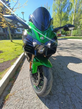 Kawasaki Ninja H2 SX 1000cc