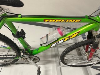 Bicicleta verde montaña
