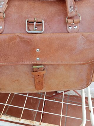 Bolso de viaje de cuero hecho a mano