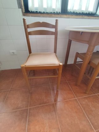 Mesa y 4 Sillas Cocina Madera