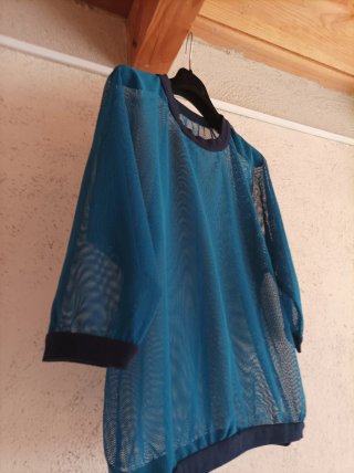 Camiseta de tela de tul