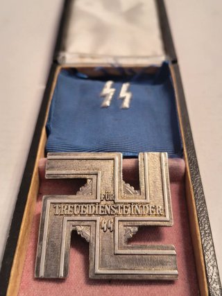 Militaria Medalha SS 12 anos em prata no estojo