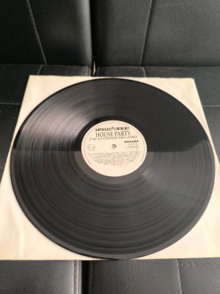 Turn Up The Bass House Party Megamix I Doble Disco
