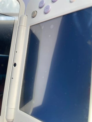 Nintendo 2DS XL Blanca y Morada