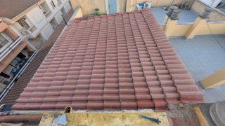 Lote de 20 m2 de tejas cerámicas RUTOM en Inca.