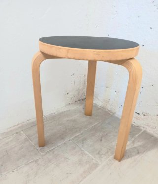 Sgabello 60 Alvar Aalto