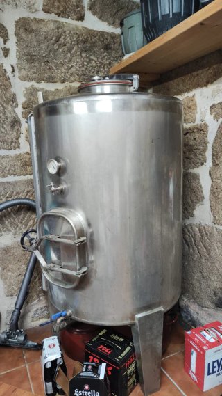Lote de 3 cubas de Acero Inoxidable para Vino