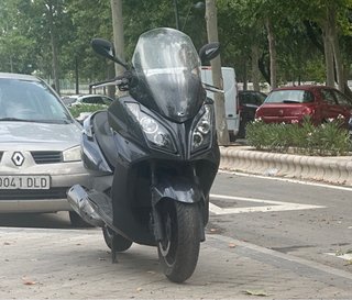 KYMCO Super Dink 125cc Negra