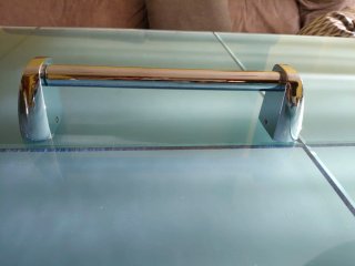 Accesorios de baño cromados brillo.