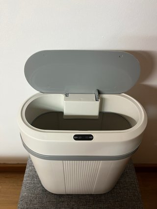 Cubo de basura eléctrico inteligente
