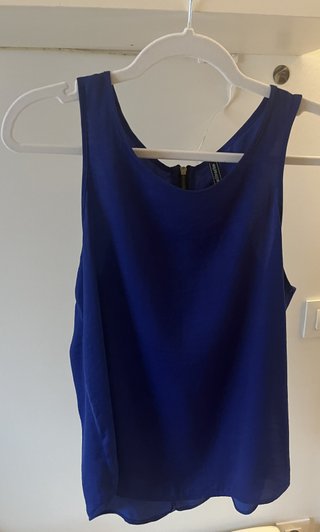 Camiseta Stradivarius azul sin usar Talla S