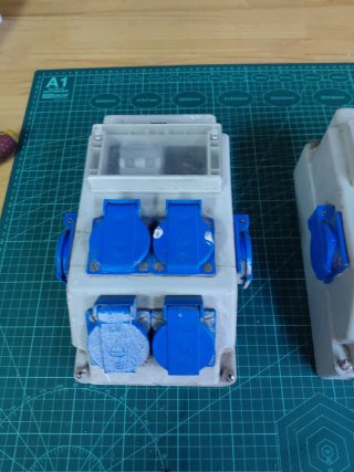 Cajas Eléctricas Suco con Enchufes