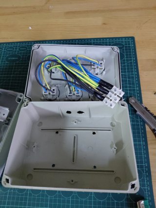 Cajas Eléctricas Suco con Enchufes