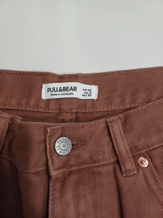 Pantalón vaquero Pull&Bear marrón