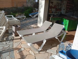 Tumbona Lonas Nuevas mesa incluida capuchino