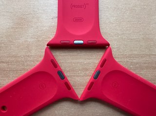 Apple Watch 45mm. Product Red Sport Band