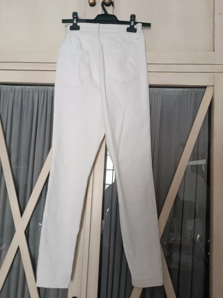 Pantalón vaquero mujer Primark talla 34 blanco