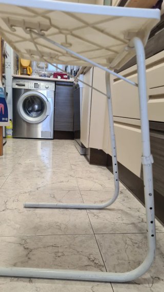 Mesa plegable blanca