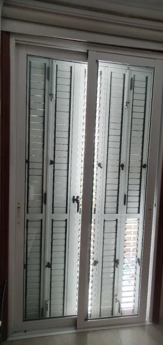 LOTE de Ventanales aluminio con persianas