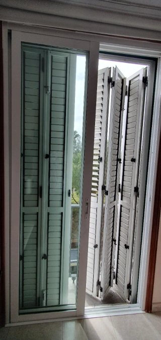 LOTE de Ventanales aluminio con persianas