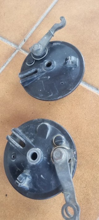 Pareja de Frenos de Tambor