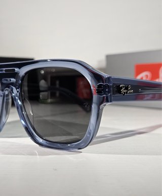 Occhiali Ray-Ban Corrigan Blu Trasparenti