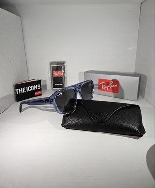 Occhiali Ray-Ban Corrigan Blu Trasparenti