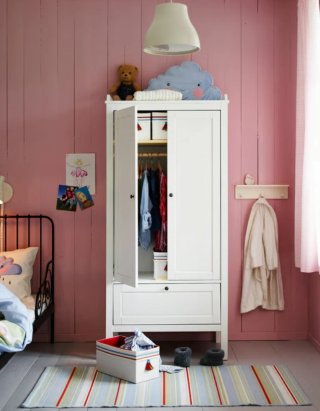 Armario infantil gris y blanco