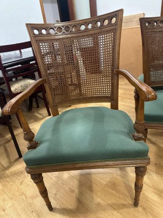 6 Sillas Clásicas Madera Maciza con Respaldo