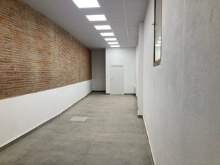 Alquiler local Sant Celoni calle major  119 ,45 m2