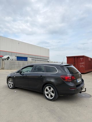 Opel Astra 2013
