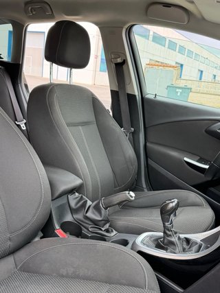 Opel Astra 2013