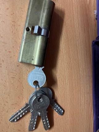 Bombín de puerta con 3 llaves AZBE