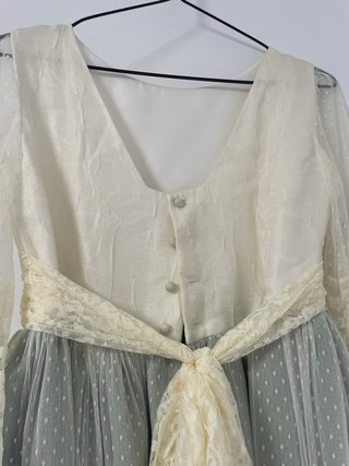 Vestido comunión plumeti y encajes. Y cesta