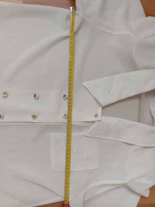 Blusa beige y blanca talla 44