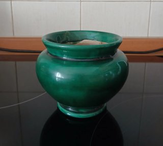 Portavasi in ceramica verde