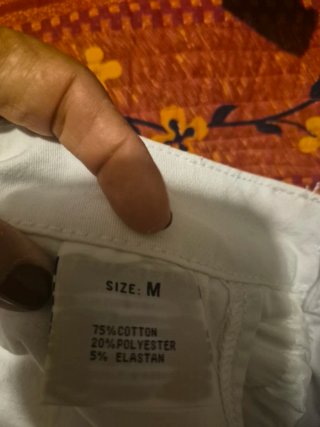 Minifalda pantalón blanca