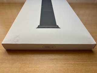 Apple Watch ULTRA 49mm. Black Alpine Loop M