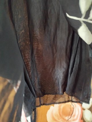 Vestito longuette nero a fiori