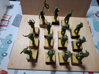Soldados de plomo pintados a mano