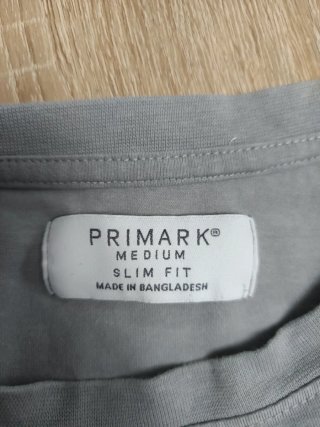 Camiseta Gris Estampada Viajar