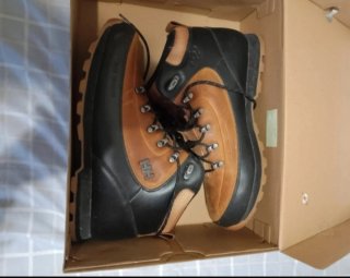 Botas H/h talla 44 que equivale a 43/5