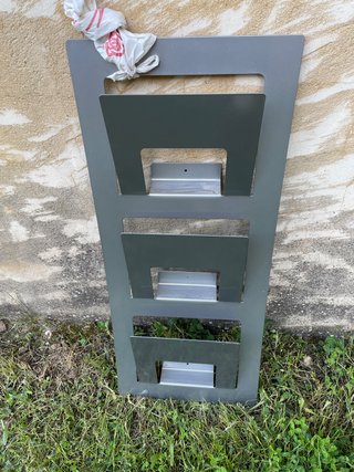 Portariviste da parete Ikea in metallo grigio