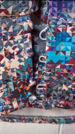 Top geométrico multicolor Trucco