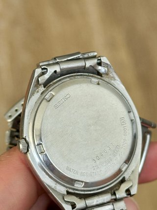 Seiko 5 Automático Vintage Esfera Negra Texturizad