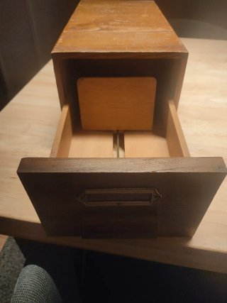 Archivador madera antiguo