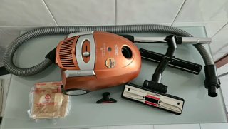 Aspiradora Solac Springtec Parquet 1700W