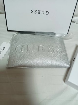 Cartera  Guess plateado
